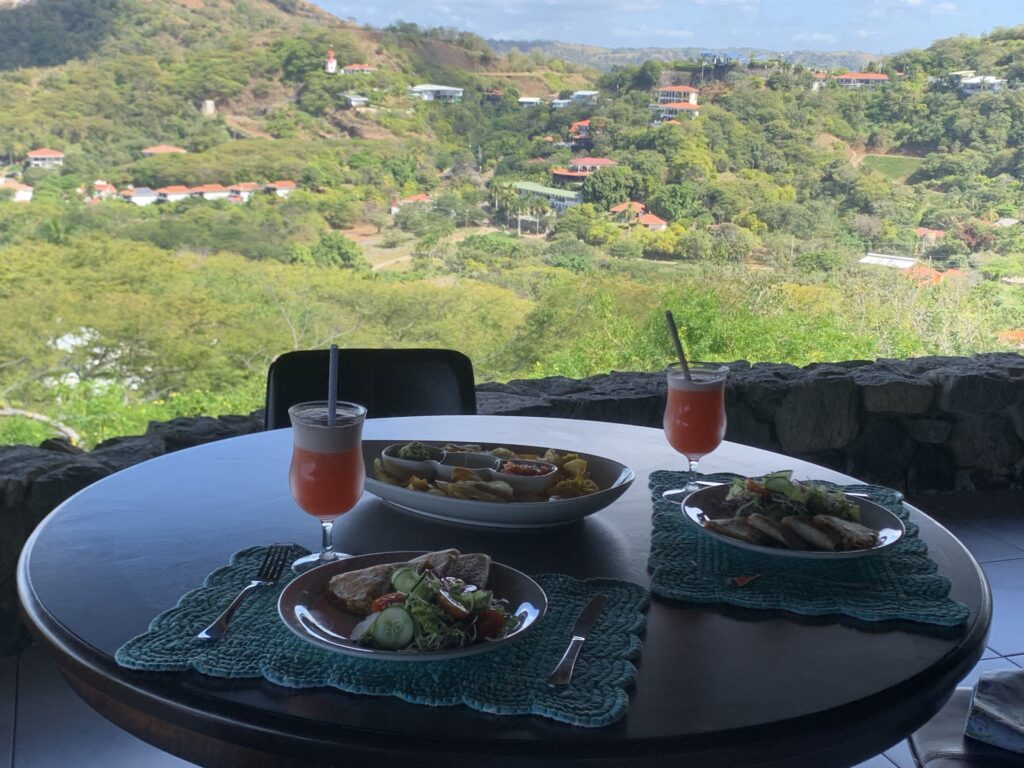 Villa Puerto Escondido lunch by Martina with a view
